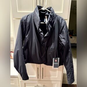 NWT lululemon sleek city jacket black sz 10